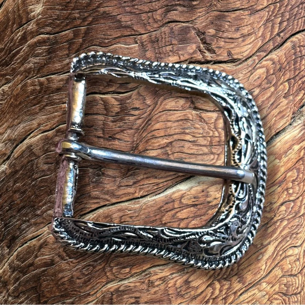 Western Silver-tone Cowboy Cowgirl Southwest Floral High Relief Buckle OS VGUC